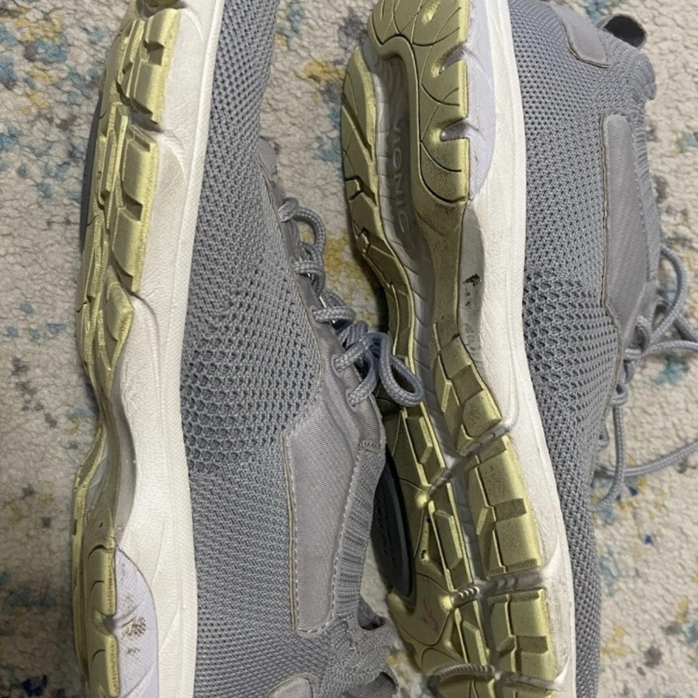 Vionic Endure Size 9.5‎ Walking Shoe Sneaker Light Gray Women's 9 1/2 Pre-Owned - Picture 8 of 11